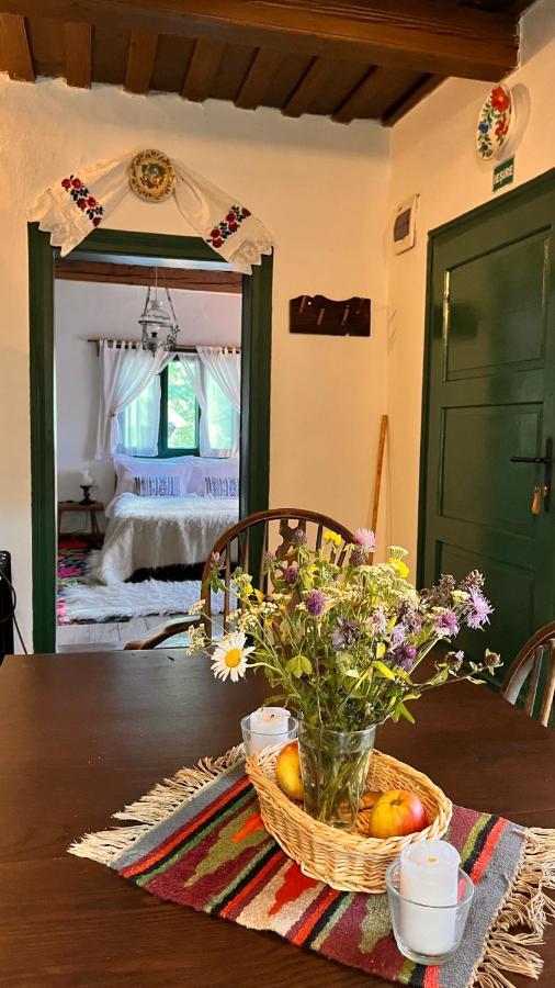The Village Pension Breb Екстер'єр фото