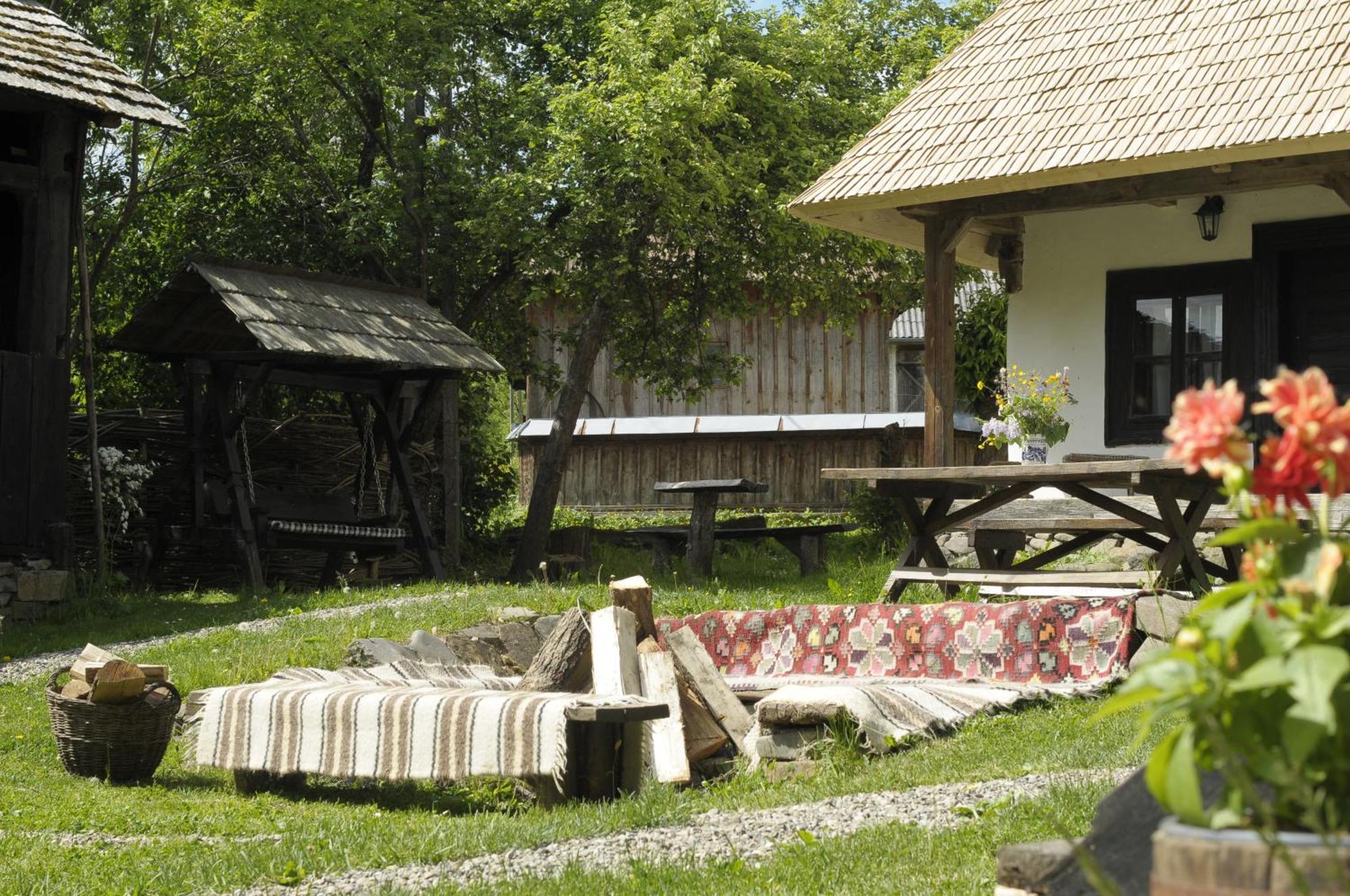 The Village Pension Breb Екстер'єр фото