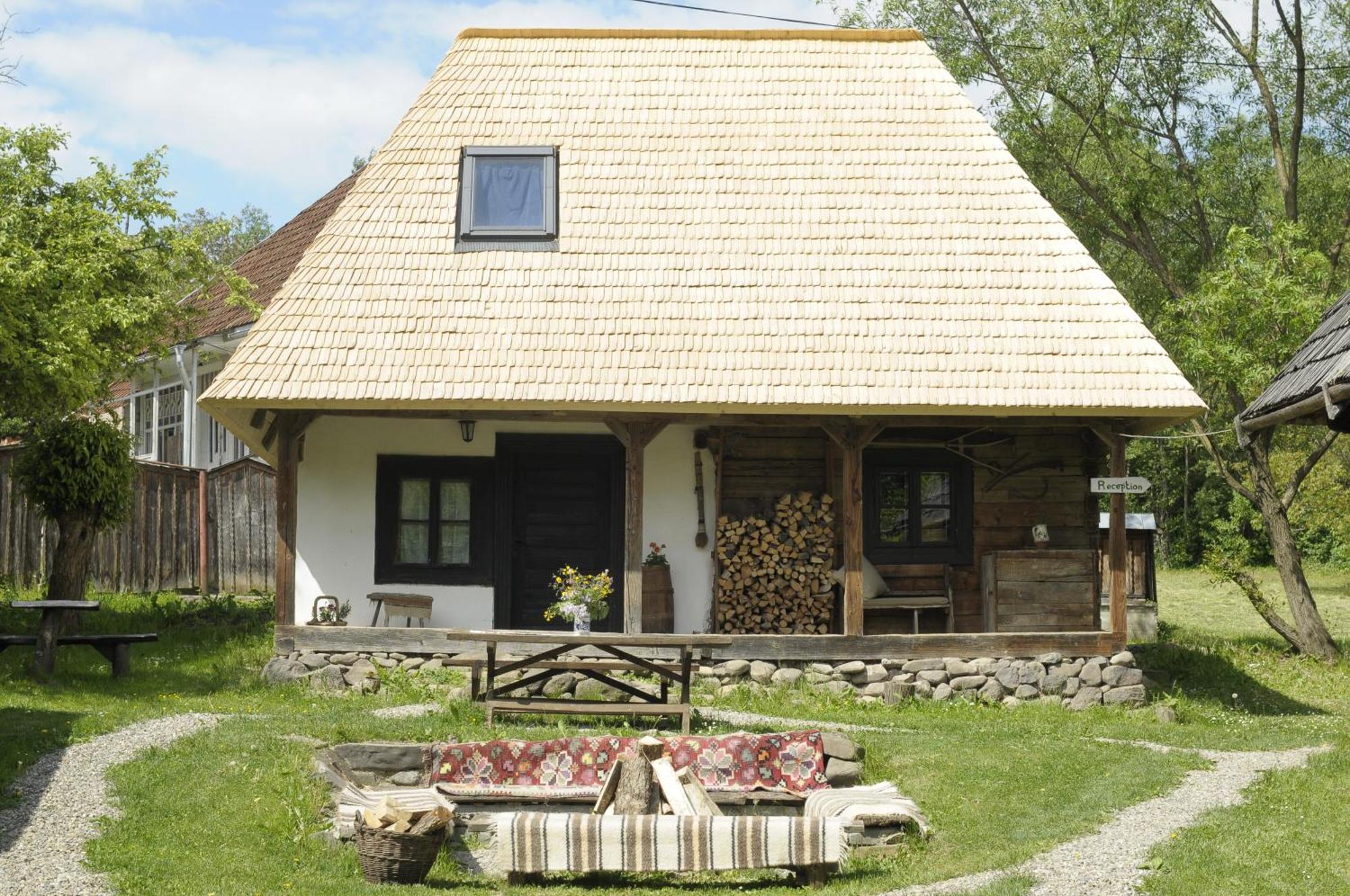 The Village Pension Breb Екстер'єр фото