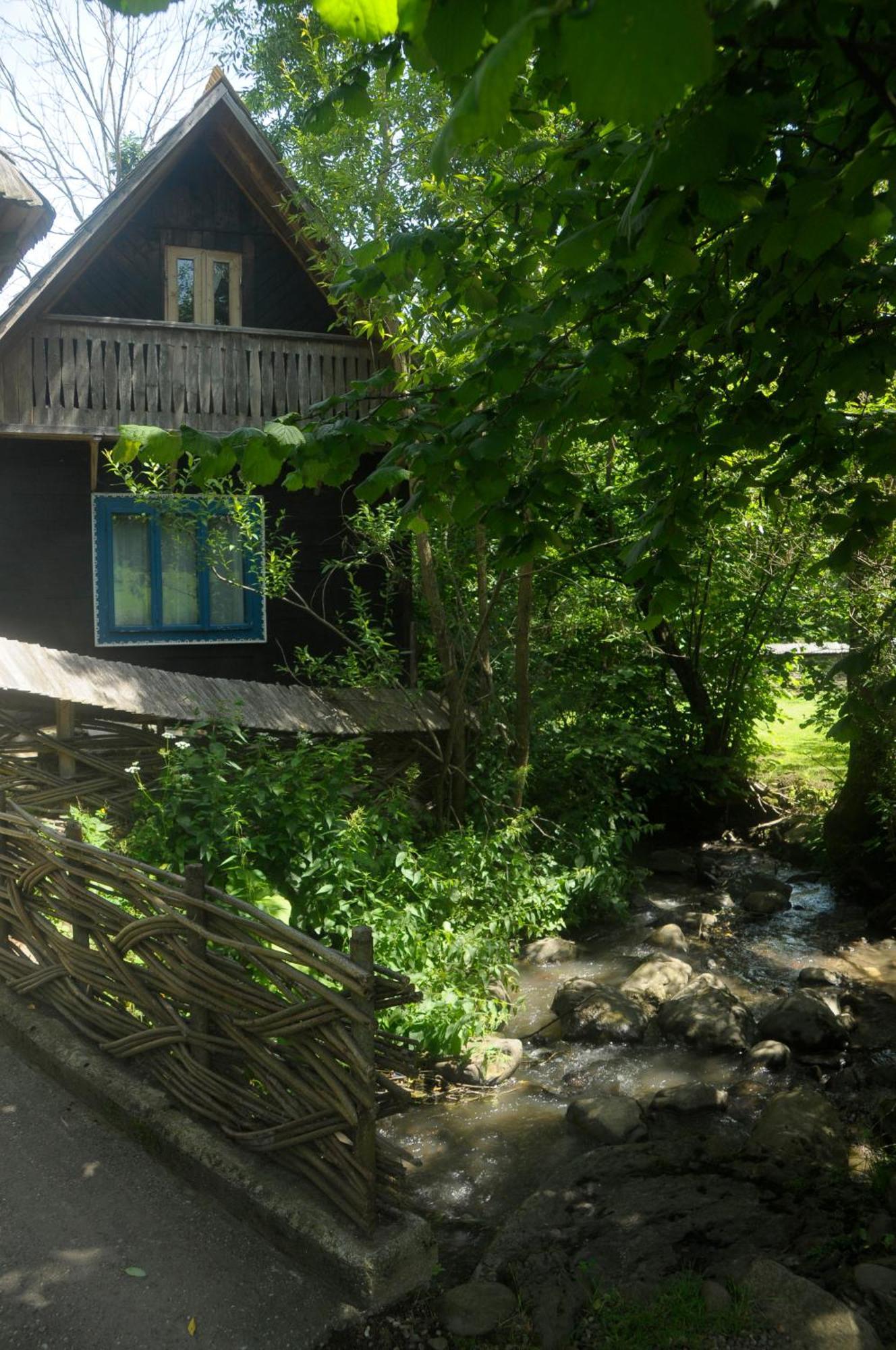 The Village Pension Breb Екстер'єр фото