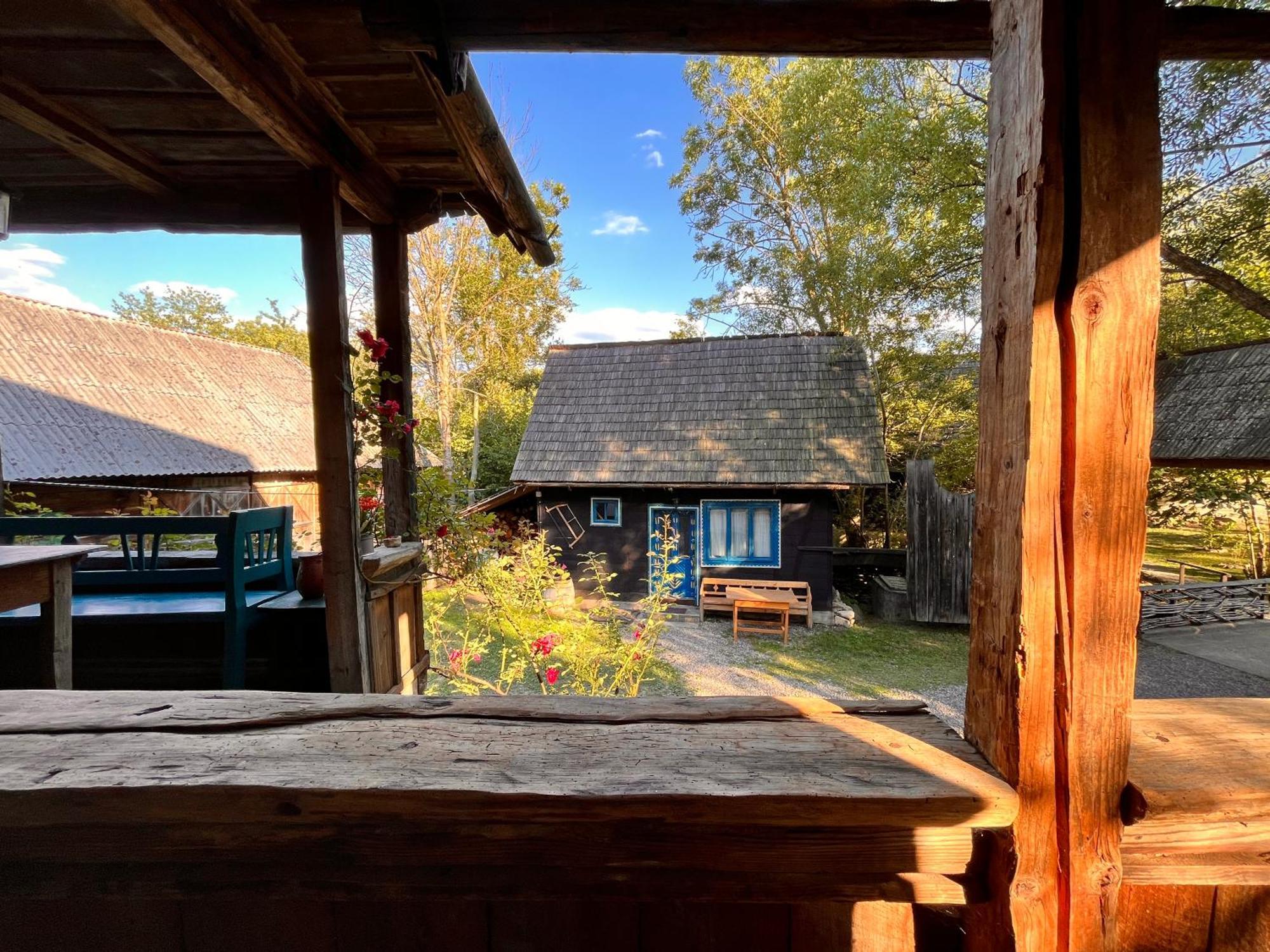 The Village Pension Breb Екстер'єр фото