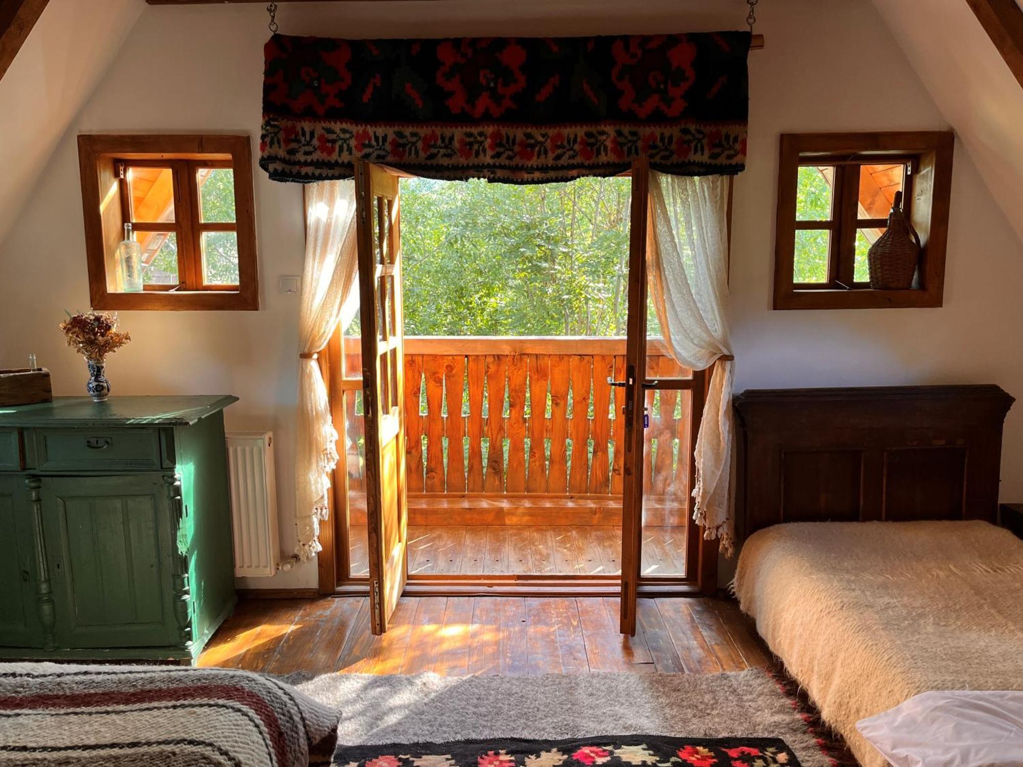 The Village Pension Breb Екстер'єр фото