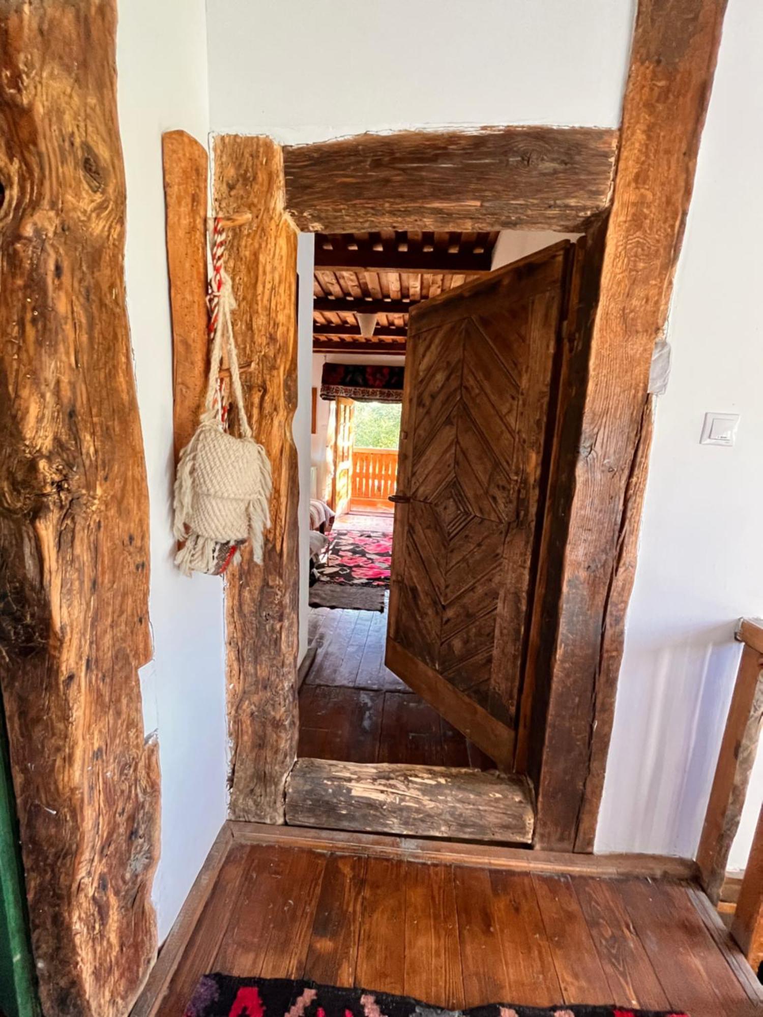 The Village Pension Breb Екстер'єр фото